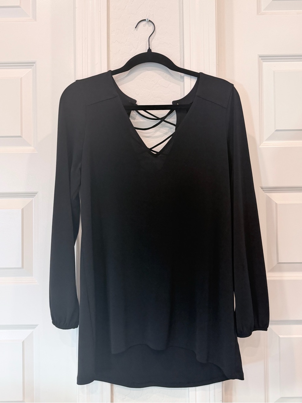 Express Black Crisscross V-Neck Long Sleeve Tunic